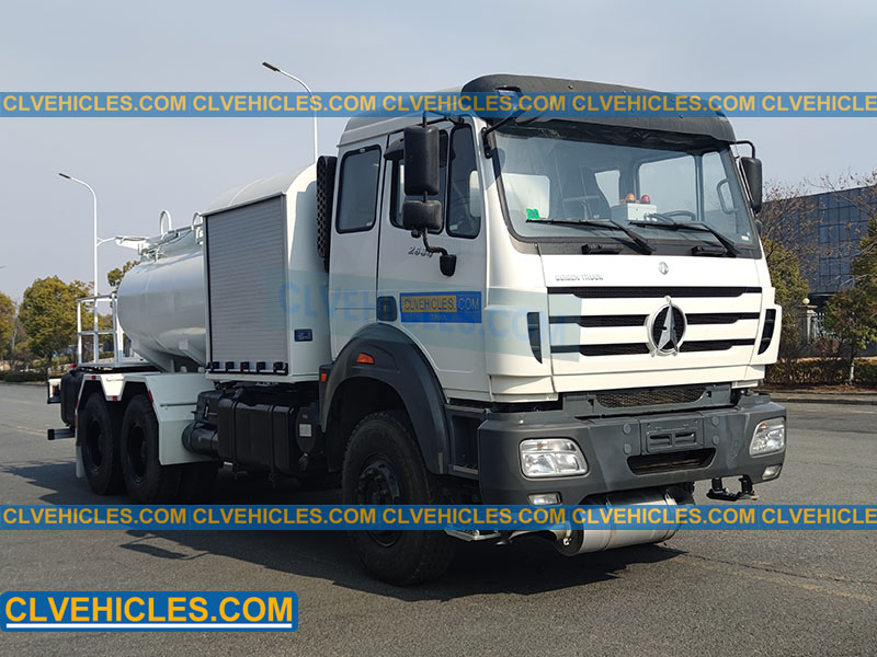 Aircraft Refueling Truck