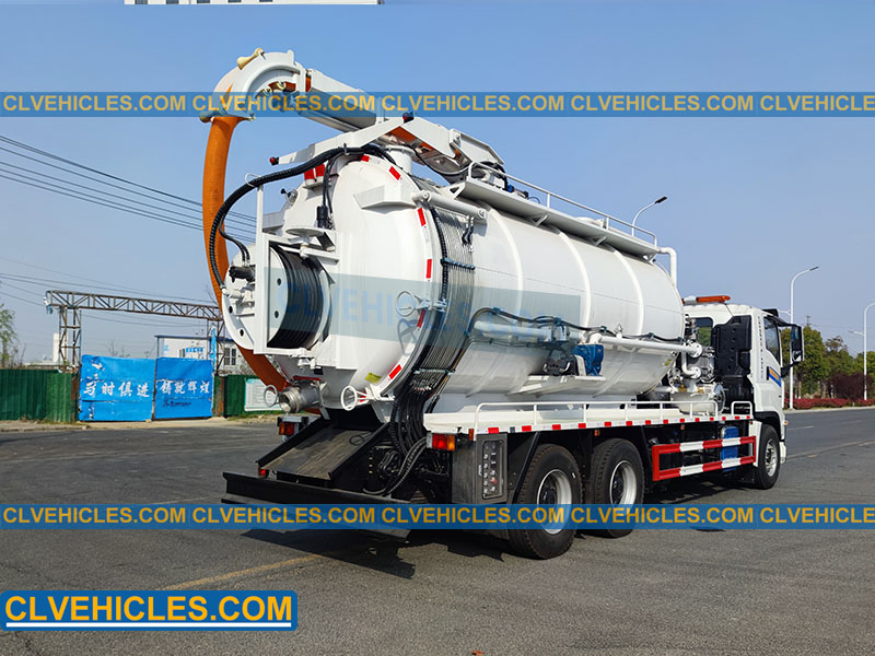 OMEGA sewage recycling truck