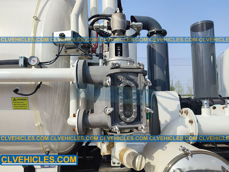 water jet vacuum truck