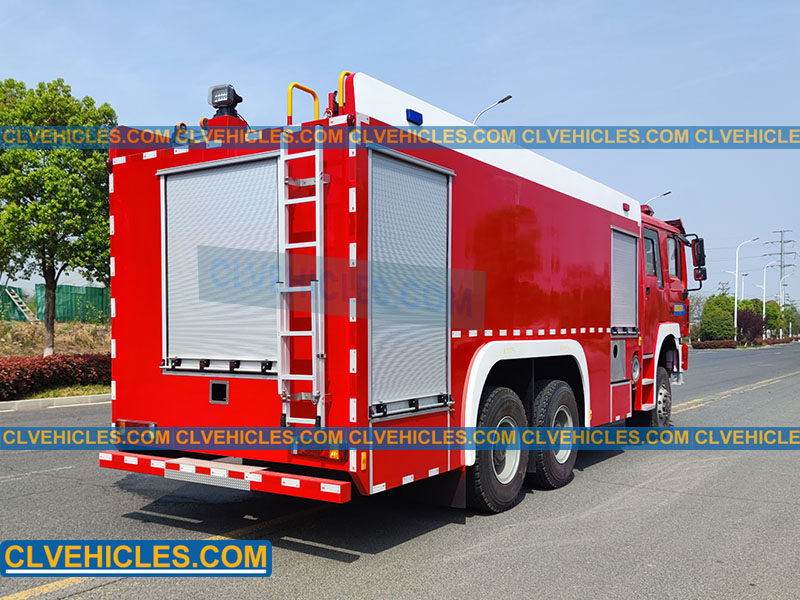 6WD foam tank fire truck