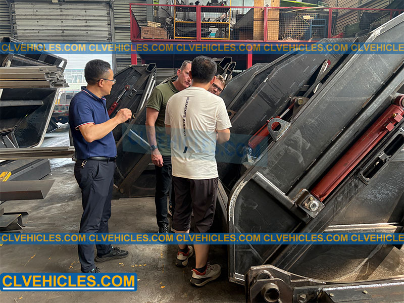 compactor garbage truck
