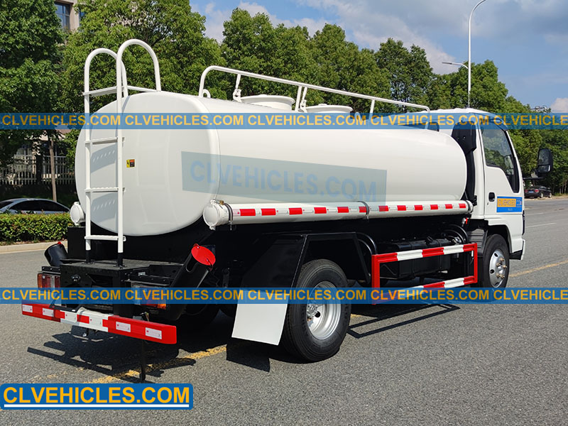 ISUZU water tanker truck