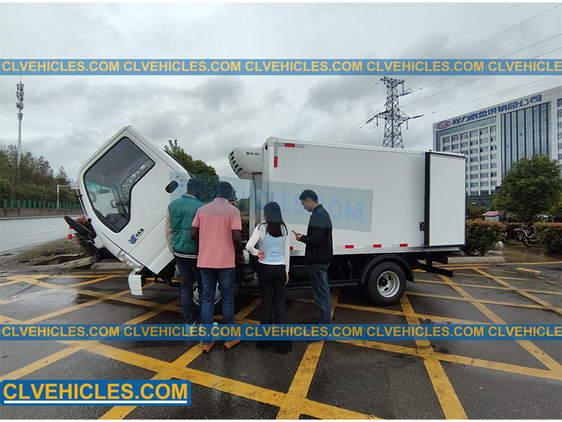 ISUZU refrigerator truck