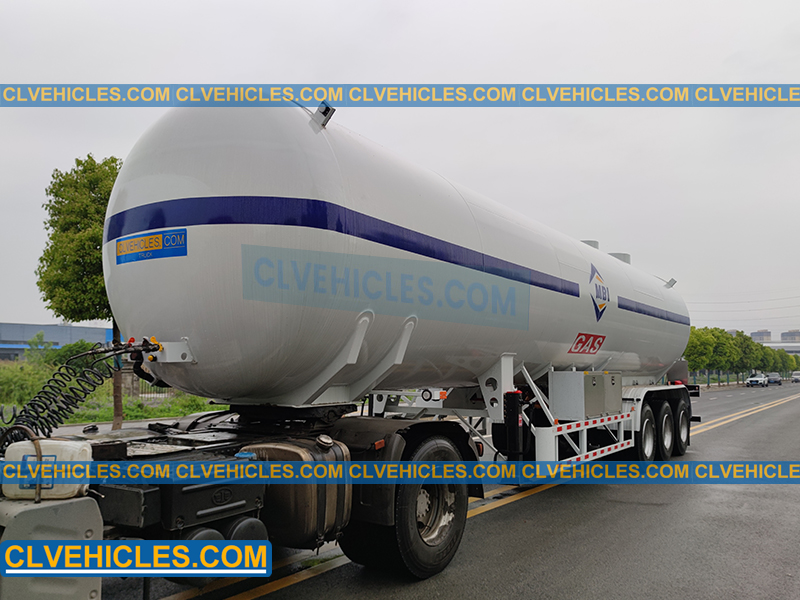 LPG tank semi-trailer