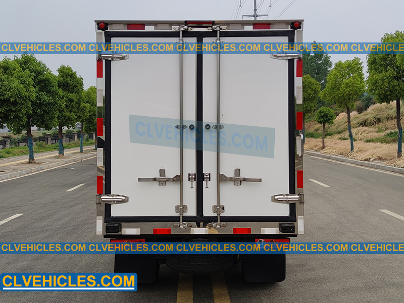 FOTON mini refrigerator truck