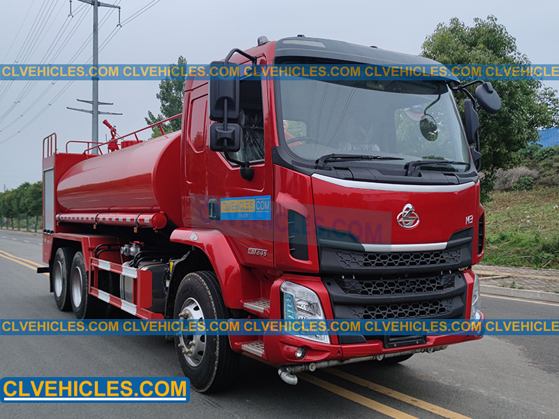 water tank truck for fire fighting