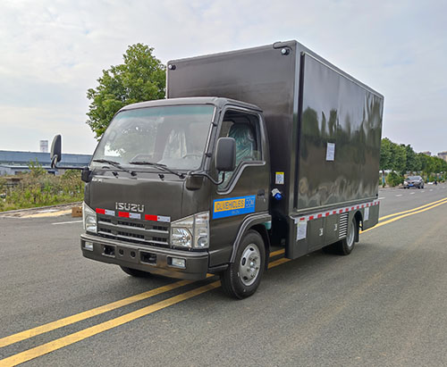 Một đơn vị xe tải màn hình LED di động ISUZU được vận chuyển đến Costa Rica