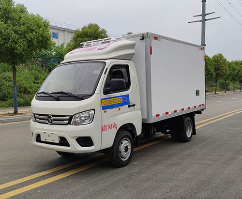 Một xe tải đông lạnh FOTON™ 3 tấn được vận chuyển đến Nigeria.