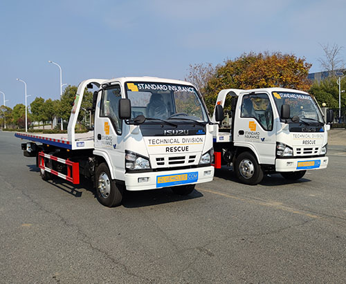 Hai chiếc xe tải phá hủy dòng ISUZU N-series được vận chuyển đến Philippines