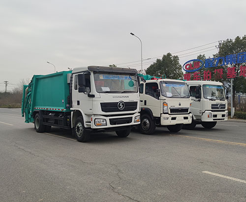 Hai chiếc xe tải rác nén được vận chuyển đến Trinidad và Tobago
    