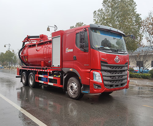 Hai chiếc xe tải hút nước thải áp suất cao DONGFENG vận chuyển đến Thái Lan
        